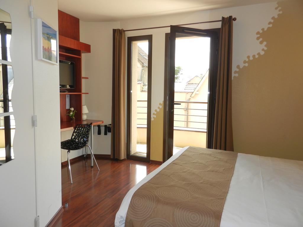 Hotel L'hotel De 3*